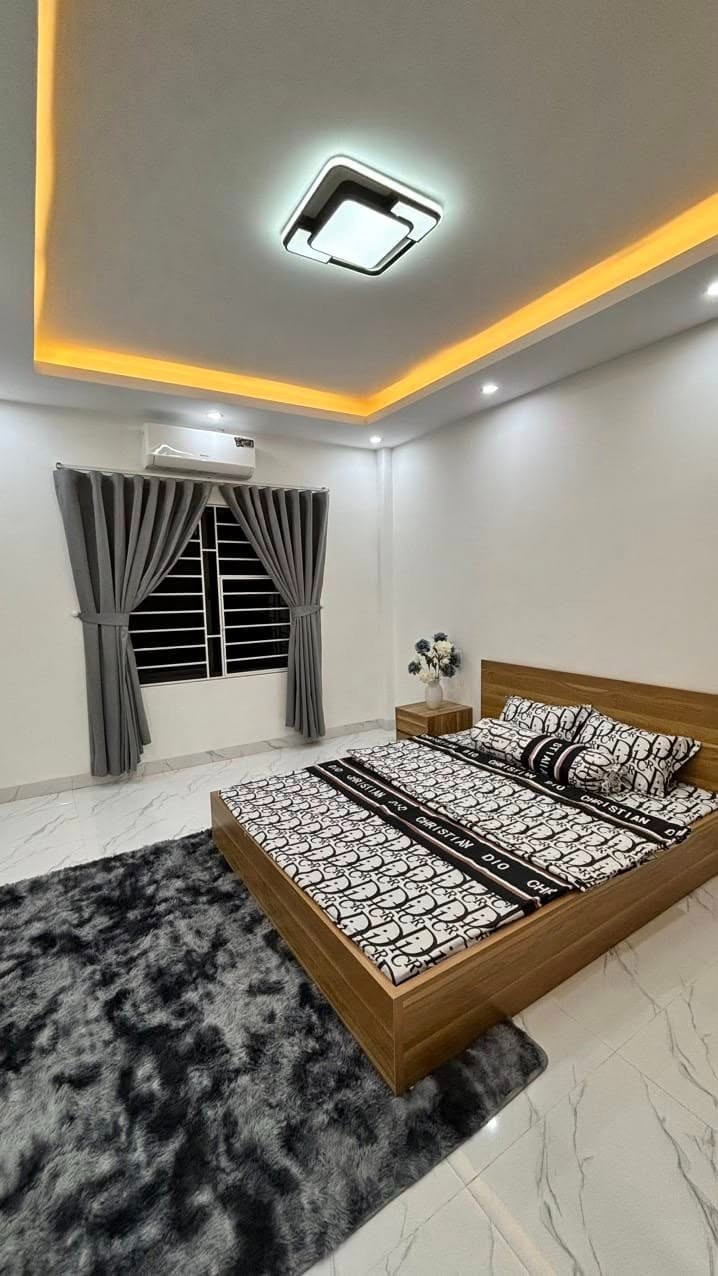 Siêu phẩm Quang Tiến Đại Mỗ: Nhà 5 Tầng, Oto Đỗ, Giá 5 Tỷ 75