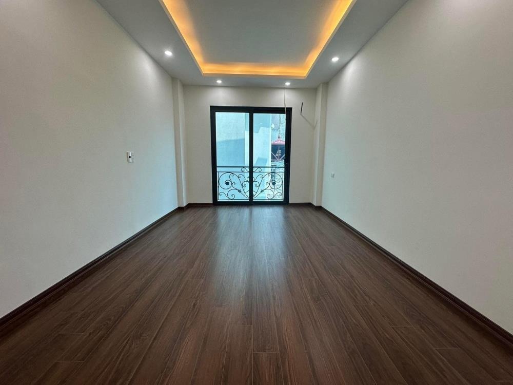 Nhà Tây Mỗ 5 Tầng, Oto Đỗ Cửa, Gần Hồ Điều Hòa - Giá 4 tỷ+