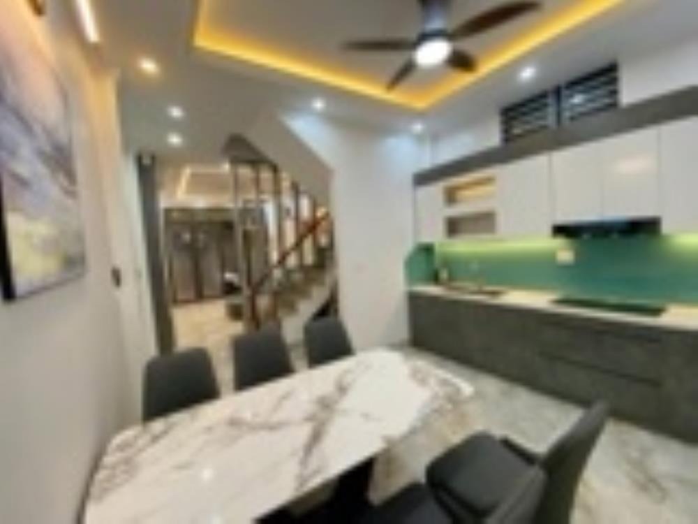 Vạn Phúc Hà Đông: Nhà 5 Tầng, Mặt Ngõ Ô Tô, Giá 6 Tỷ
