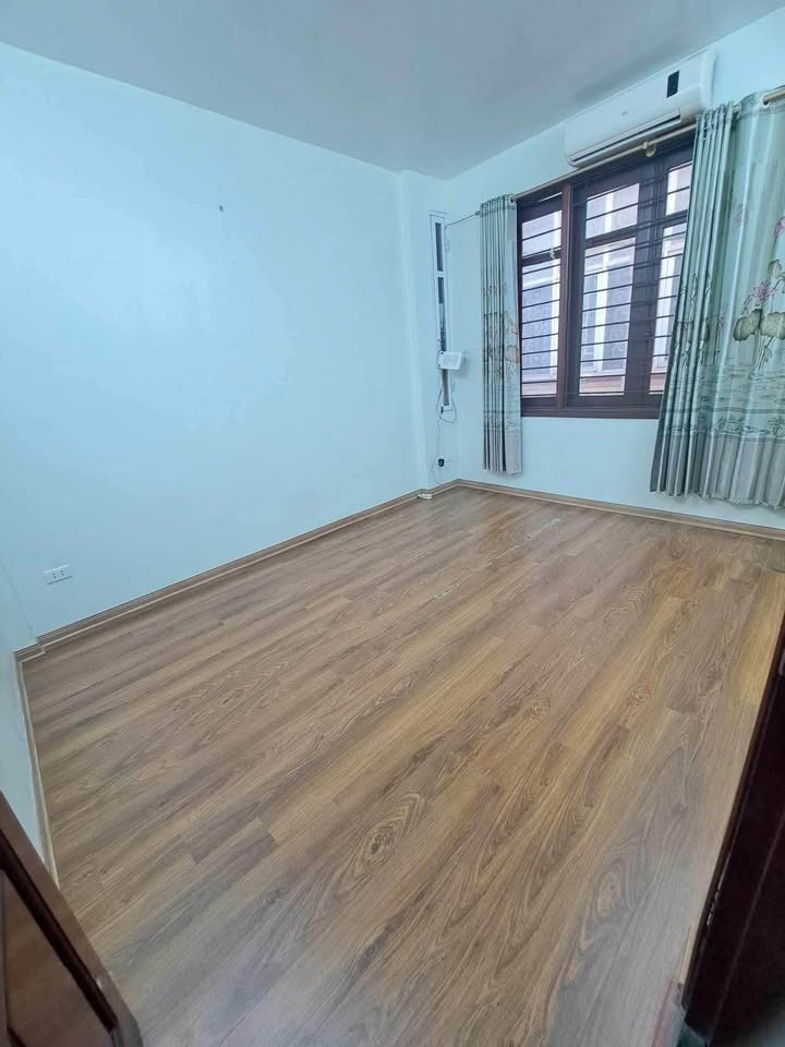 Nhà phố Vạn Phúc Hà Đông: 38m²*4 tầng, Mặt tiền 5m, Giá 7.9 tỷ