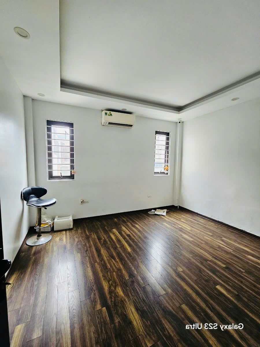 Bán nhà đẹp DNG Nguyễn Chí Thanh, Đống Đa - 45m2, 6 tầng, MT 4.1m, Giá 17 tỷ