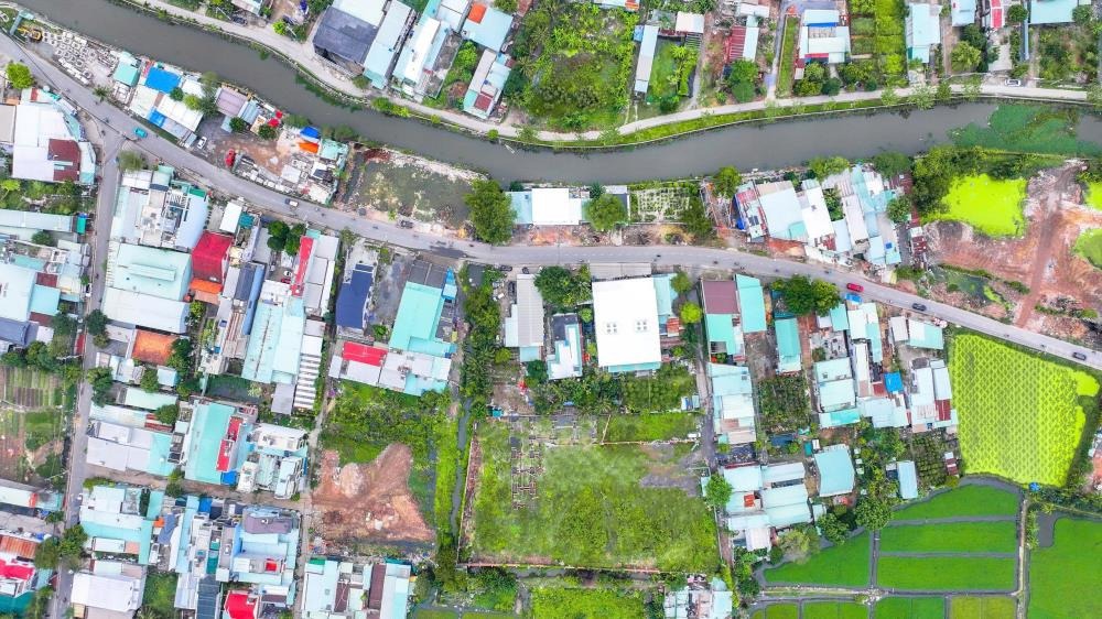 Chính chủ bán đất nền giá rẻ Quận 12, SHR, mặt tiền 10m, gần công viên 150ha