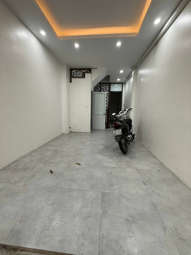 Bán nhà Cầu Diễn - 8.5 tỷ - 7 phòng ngủ - Ô tô vào nhà