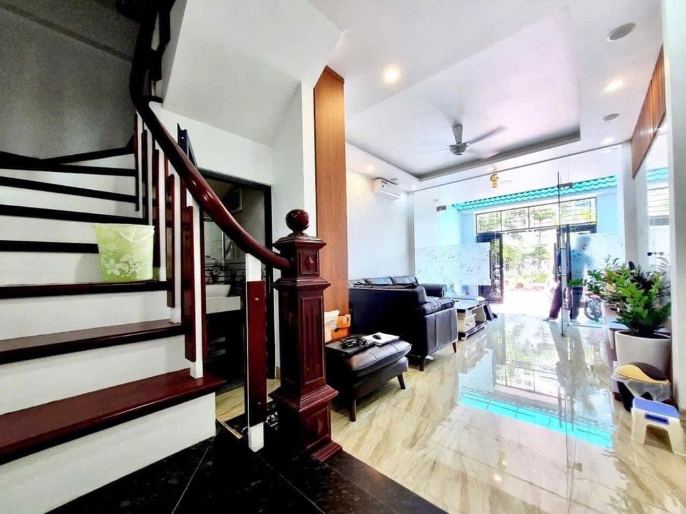 Bán đất nền phân lô giá tốt tại Lê Trọng Tấn - Vị trí đẹp, phong thủy tốt