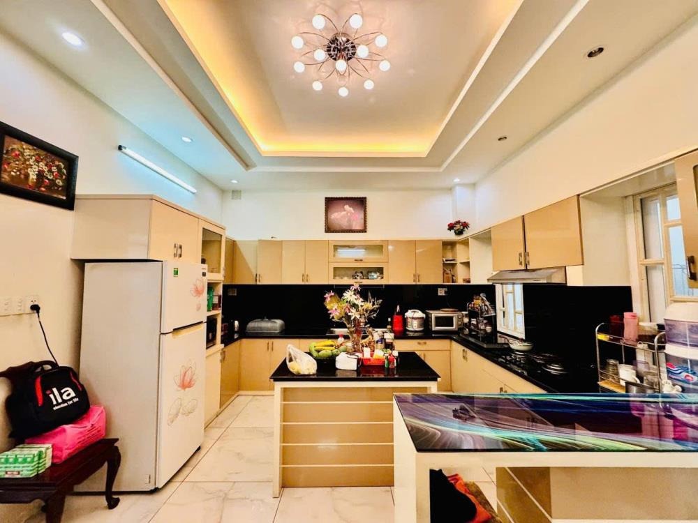 Bán nhà Hà Nội: 3 tầng, 60m2, vị trí đẹp - Giá 8.2 tỷ