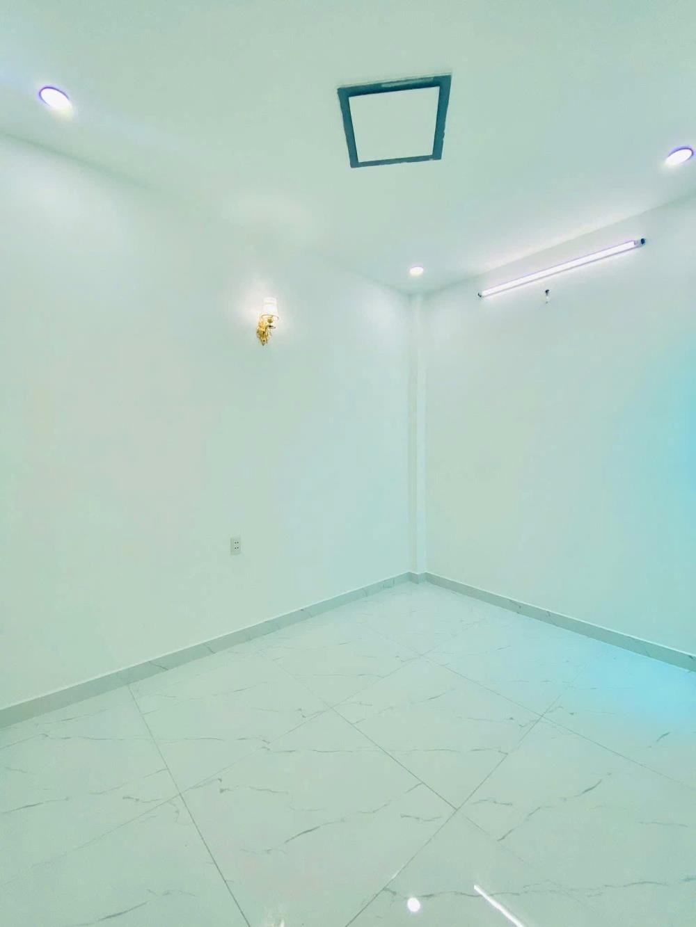 Nhà Đẹp Hóc Môn Gần Chợ, KCN Giá 715tr - Hỗ Trợ Vay Thế Nhanh