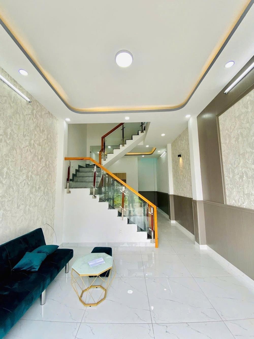 Nhà Đẹp Hóc Môn Gần Chợ, KCN Giá 715tr - Hỗ Trợ Vay Thế Nhanh