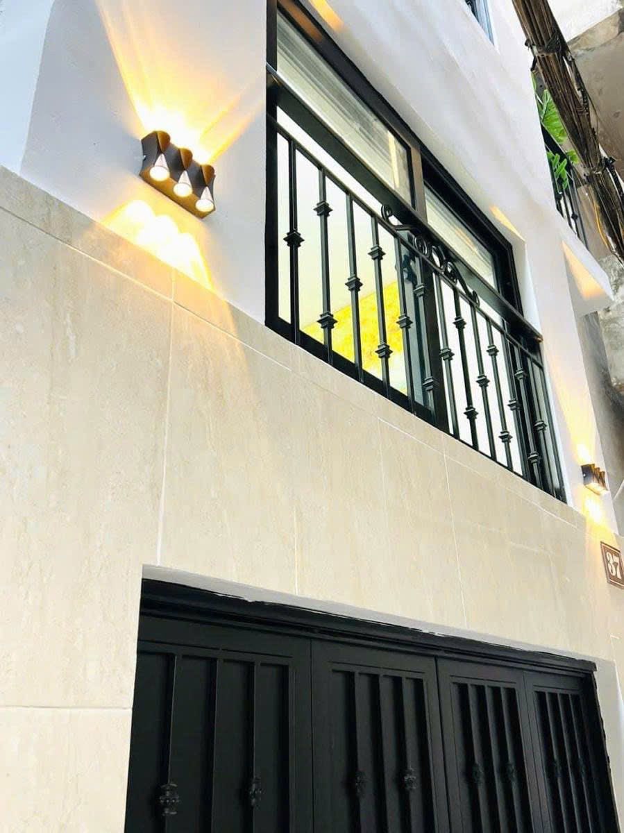 Siêu hiếm - Lô góc 2 mặt thoáng - Hơn 50m2 - Full nội thất - Sổ đỏ chính chủ