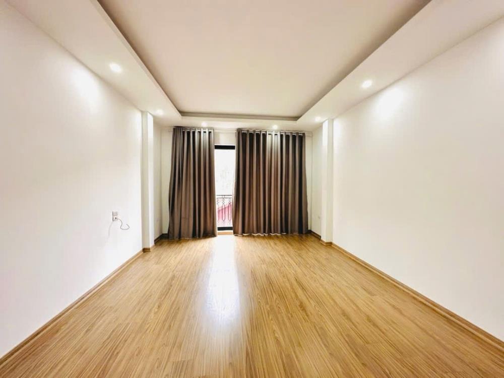 Bán nhà Đống Đa 6 tầng thang máy, 39m², 9.8 tỷ - Vị trí đẹp, tiện ích đầy đủ