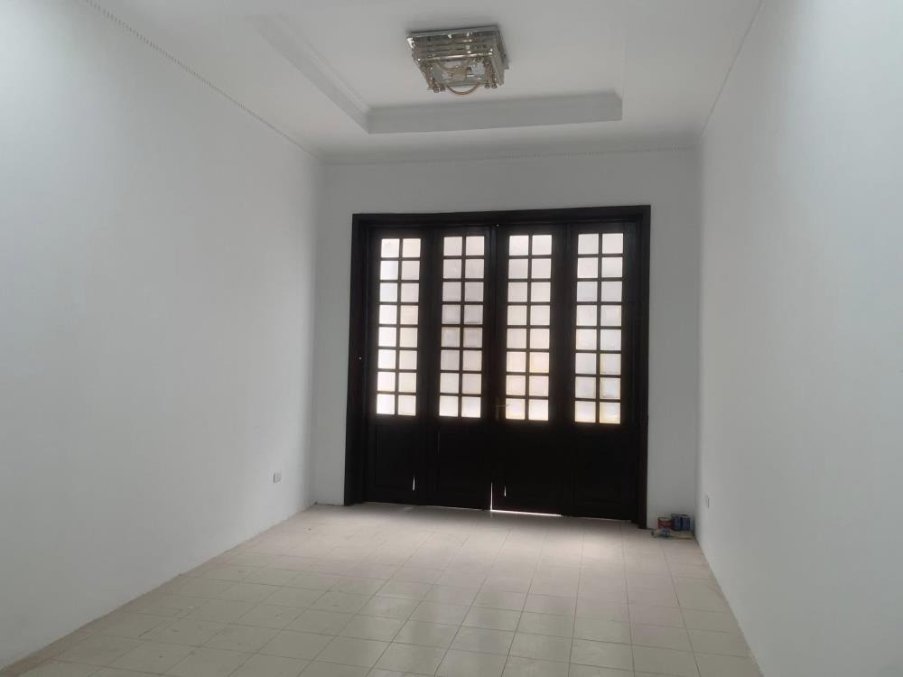 Bán Nhà Giáp Bát 2 Mặt Tiền 48m2 - Giá Tốt, Vị Trí Đắc Địa