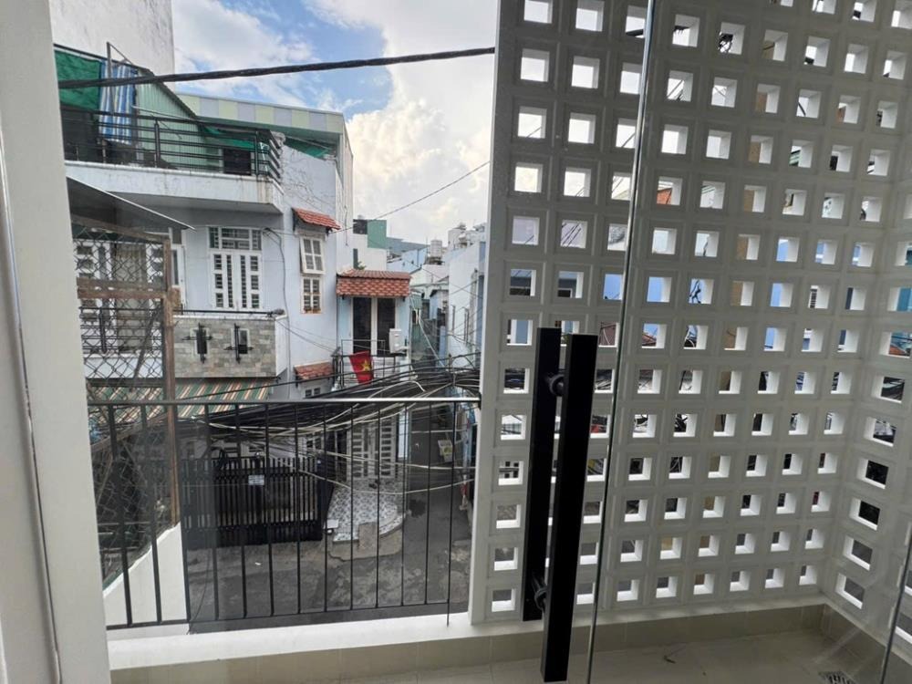 Nhà đẹp, giá tốt - Hẻm ô tô 6m, gần ĐH Công Thương TP.HCM