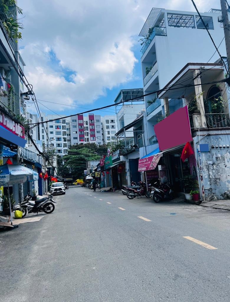 Nhà 2 Mặt Tiền, Tân Phú - 5.3 Tỷ - Vị Trí Đẹp, Tiềm Năng Lớn