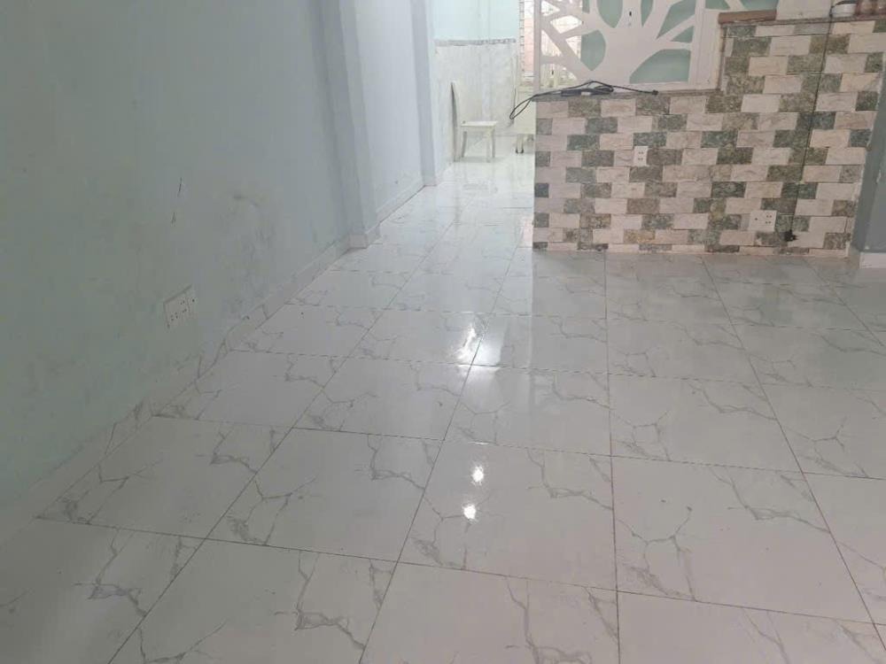 Bán Nhà Quận 7 - 57m² - 4PN - 6.8 Tỷ - Hẻm Xe Hơi