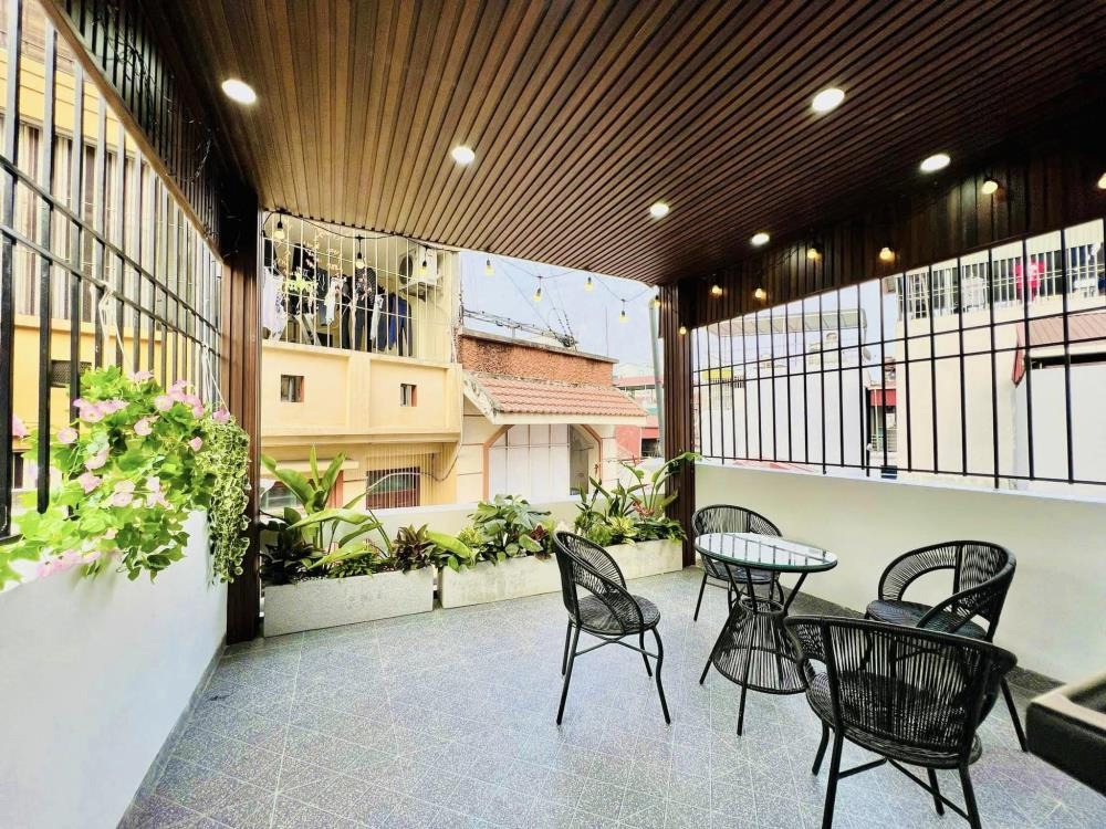 Bán nhà phố Ngô Quyền, Hà Đông - 43m2 x 5 tầng - 9 tỷ - Full nội thất - Vị trí đẹp