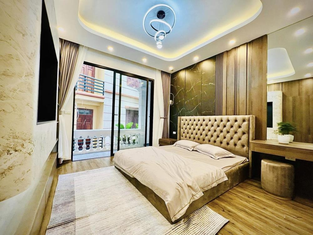 Bán nhà phố Ngô Quyền, Hà Đông - 43m2 x 5 tầng - 9 tỷ - Full nội thất - Vị trí đẹp