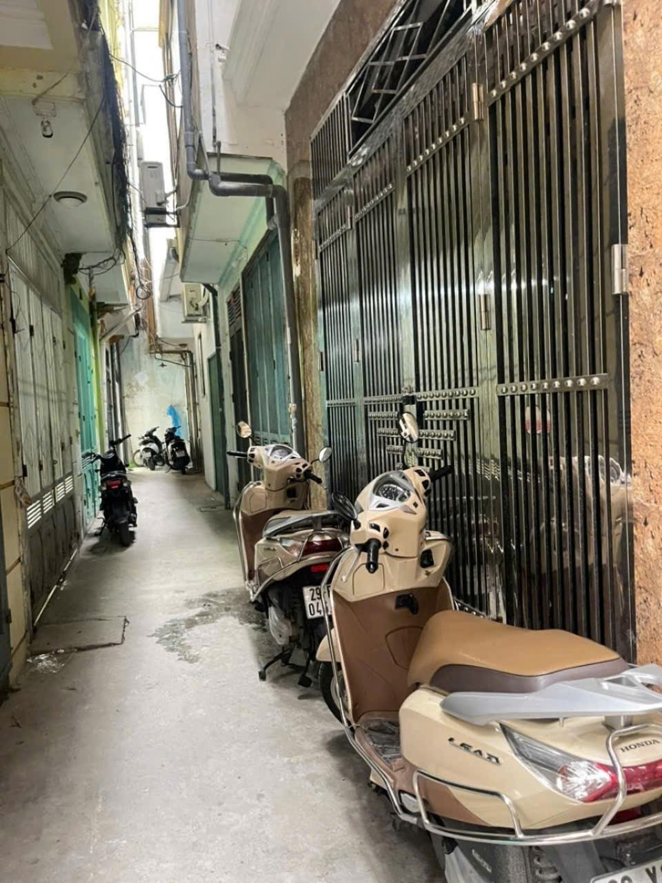 Nhà phố Định Công 34m² x 5 Tầng - Full Nội Thất - Vị Trí Đắc Địa