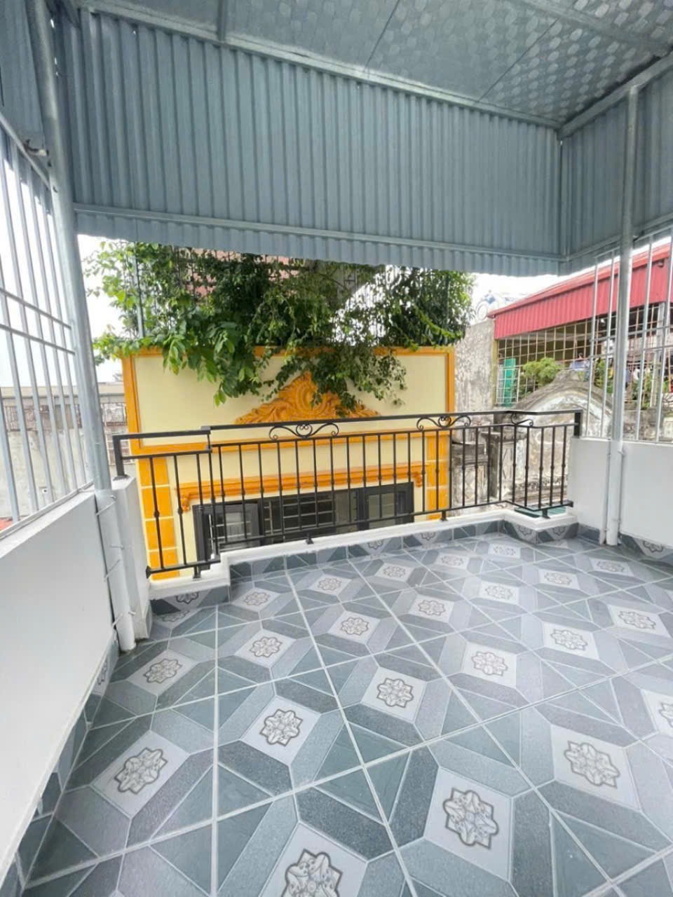 Nhà phố Định Công 34m² x 5 Tầng - Full Nội Thất - Vị Trí Đắc Địa