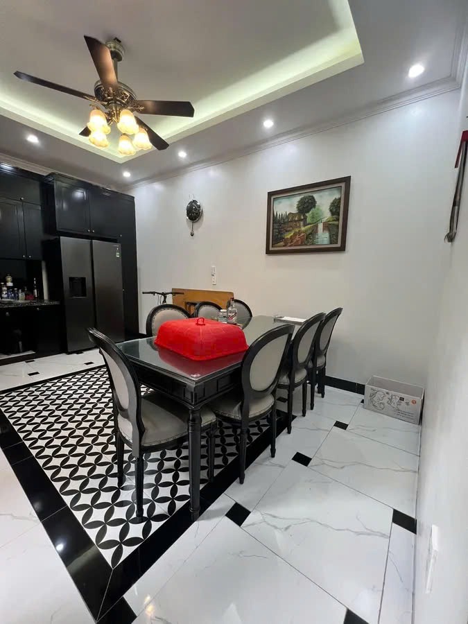 Lô Góc Giáp Nhị 85m2, 4 Tầng Full Nội Thất, Ô Tô Đỗ Cửa, Giá Tốt