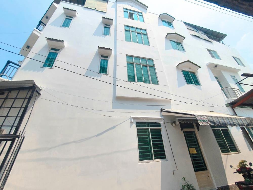 Bán Nhà 2 Mặt Tiền Quận 7 - Vị Trí Đắc Địa, Tiềm Năng Cho Thuê