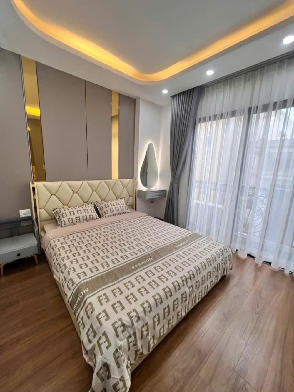 Nhà Mới 100% Trương Định - 33m² - 7 Tầng - Thang Máy - Giá Tốt