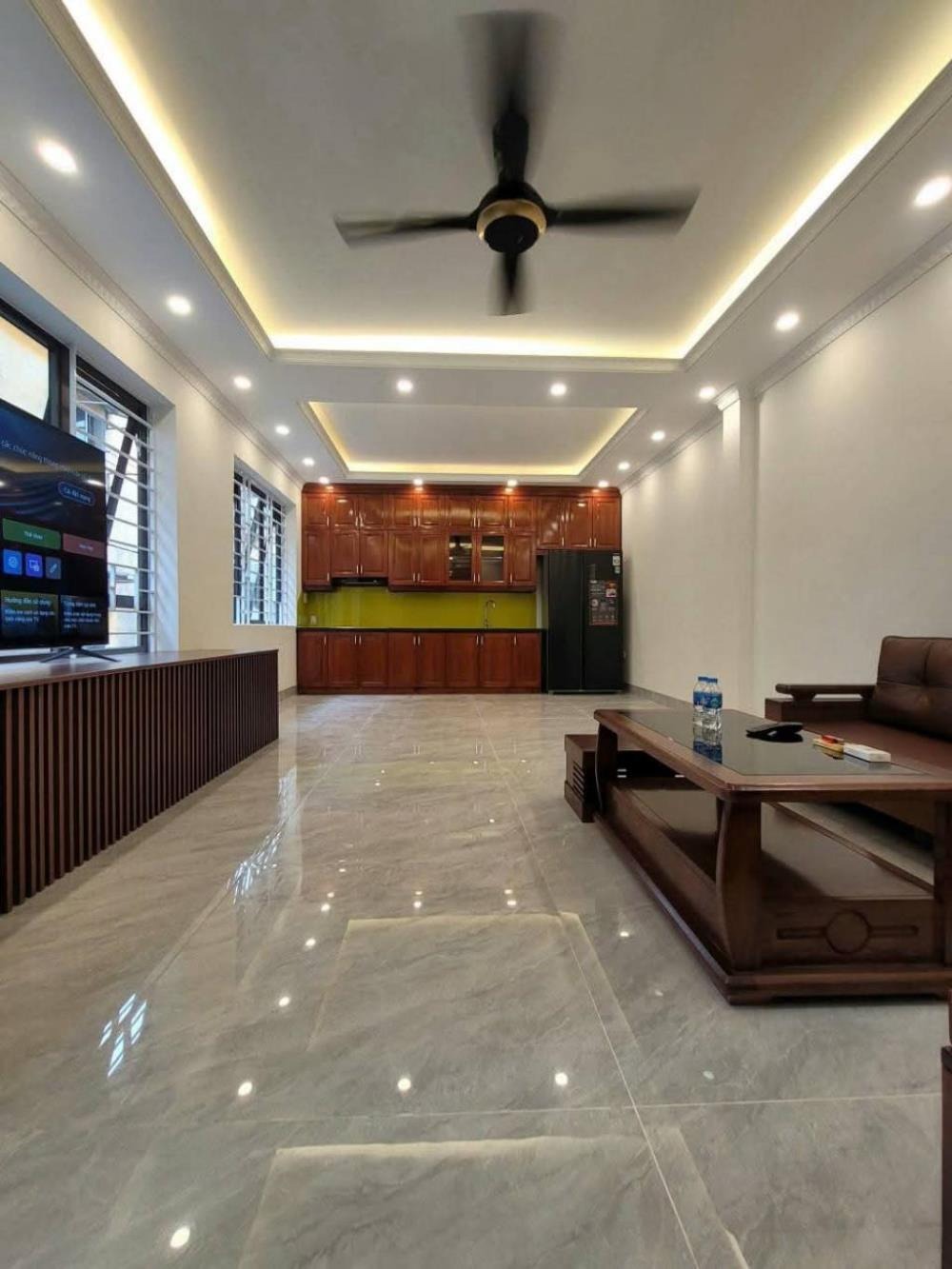 Bán nhà Thạch Bàn Long Biên 60m² - 6 Tầng - 13.9 Tỷ - Vị Trí Đẹp