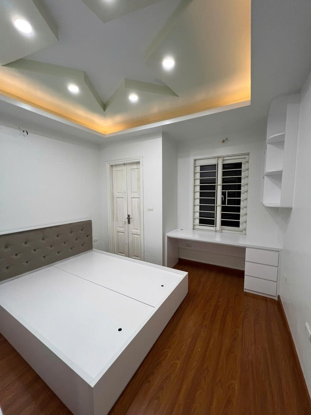 Vip Xã Đàn - 46m2 x 6 Tầng - Thang Máy - Full Nội Thất - 50m Ra Mặt Phố - Giá Chỉ 9 Tỷ