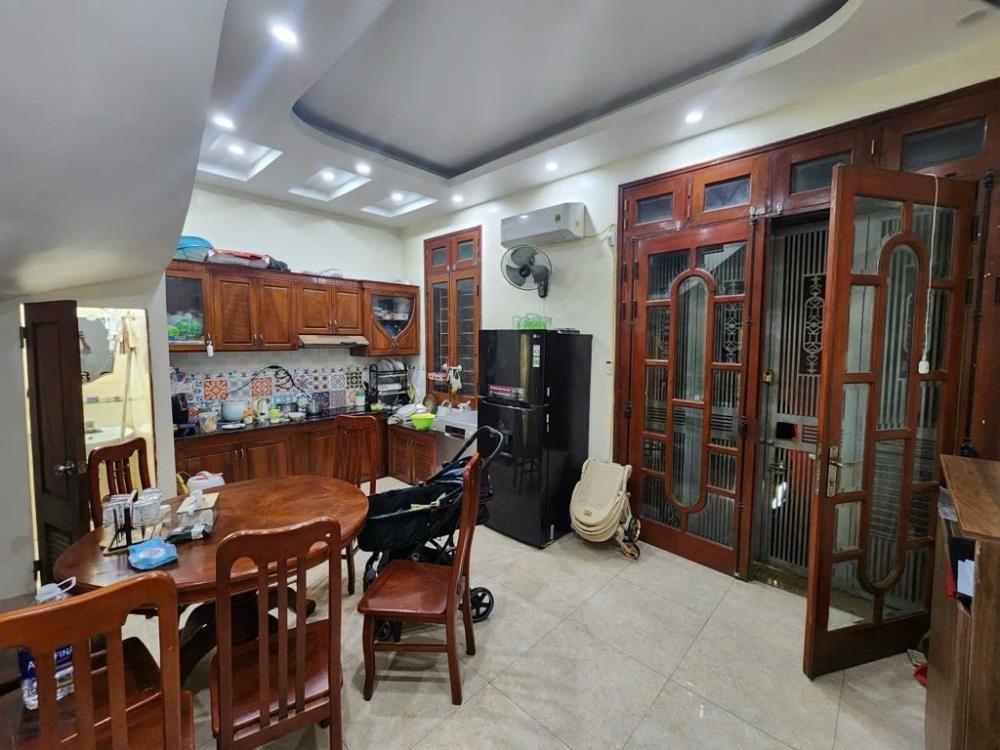Nhà đẹp thổ cư Đống Đa - Ngõ rộng 40m ô tô, 5 tầng, giá tốt