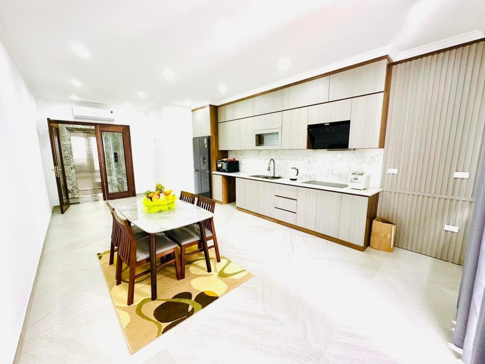 Bán nhà Ba Đình 9 tầng, 48m2, gara ô tô, vỉa hè rộng - Giá 24.5 tỷ