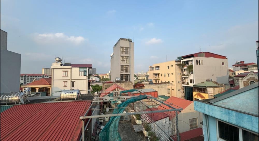 Bán Gấp Nhà Lê Trọng Tấn - Phân Lô, Thang Máy, 3 Mặt Thoáng