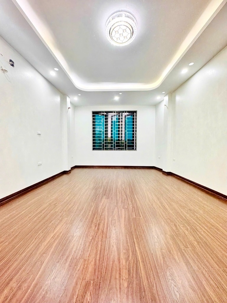 Trần Đại Nghĩa - Ô Tô Đỗ Cửa - Ngõ Thông Thoáng, Sáng Đẹp