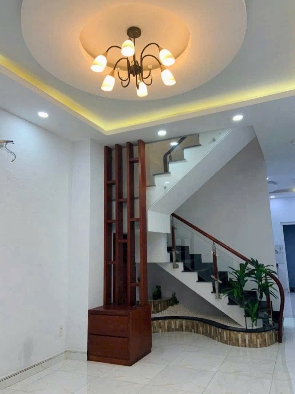 Nhà Phú Đô, Nam Từ Liêm - 6 tỷ, 38m², Mặt Tiền 3.5m - Vị Trí Đắc Địa