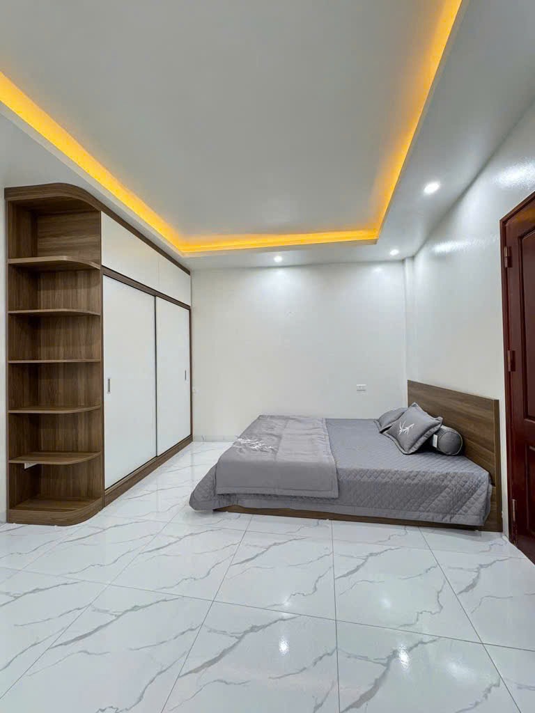 Bán Gấp Nhà Lô Góc Vạn Phúc: 6.9 Tỷ - Thông Thoáng, Nội Thất Xịn
