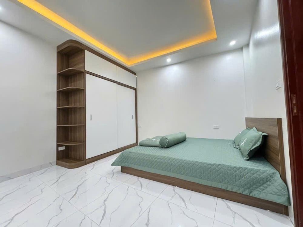 Bán Gấp Nhà Lô Góc Vạn Phúc: 6.9 Tỷ - Thông Thoáng, Nội Thất Xịn