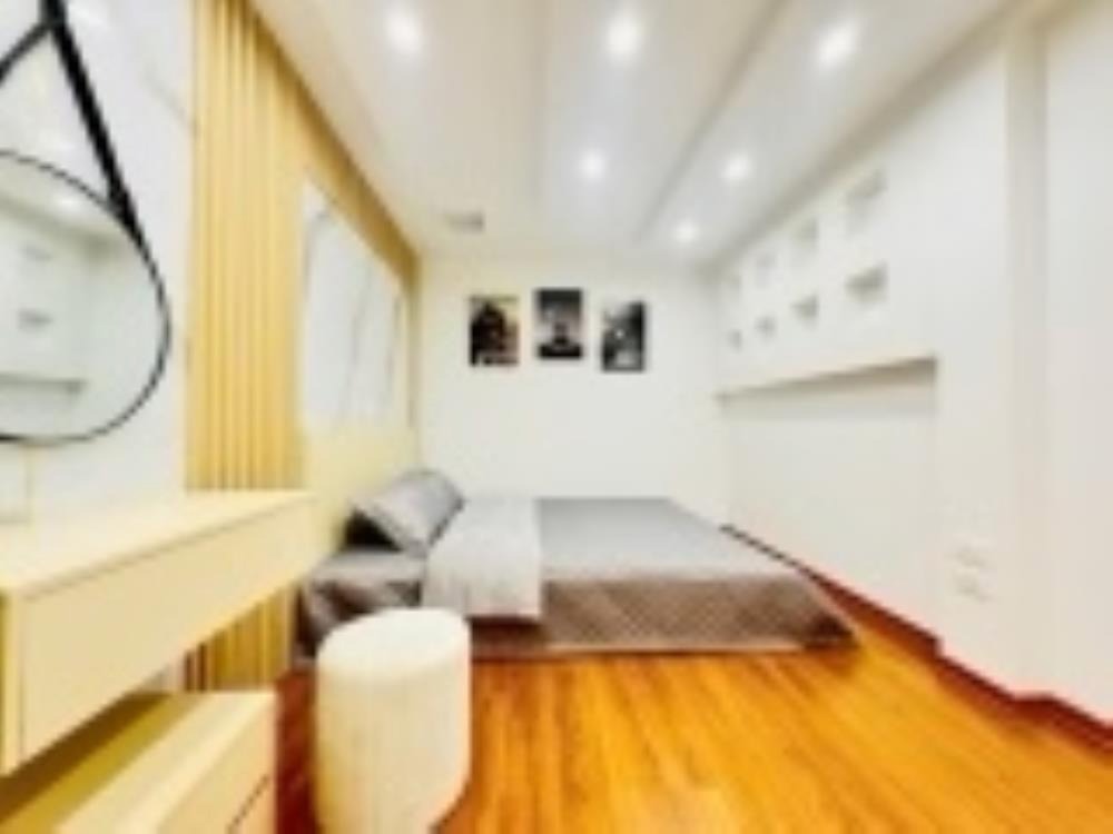Bán nhà phố Dương Khuê 50m² x 5 tầng, ngõ thoáng, giá 14 tỷ