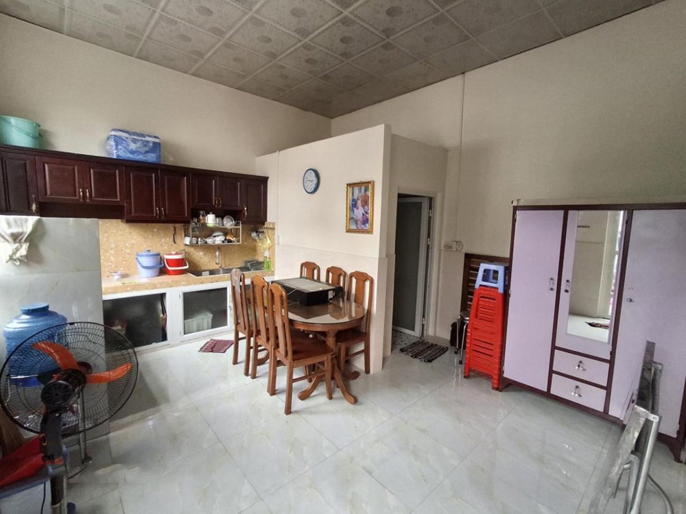 Nhà Nở Hậu Q7 - 161m2, 4.6x21m, 8.x tỷ - Vị Trí Đắc Địa
