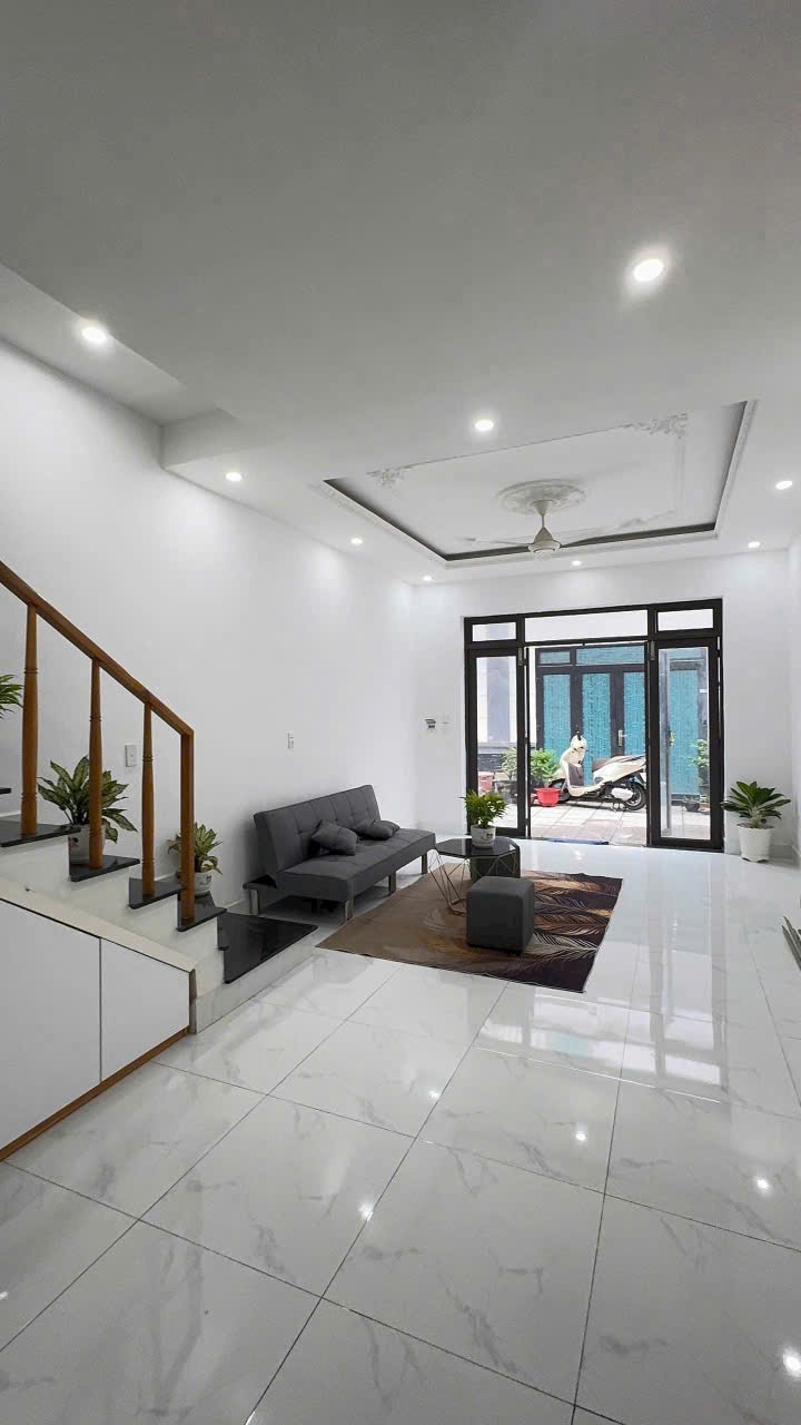 Nhà Đẹp Hóc Môn Giá 665tr - Sổ Hồng Riêng, 1 Trệt 1 Lầu