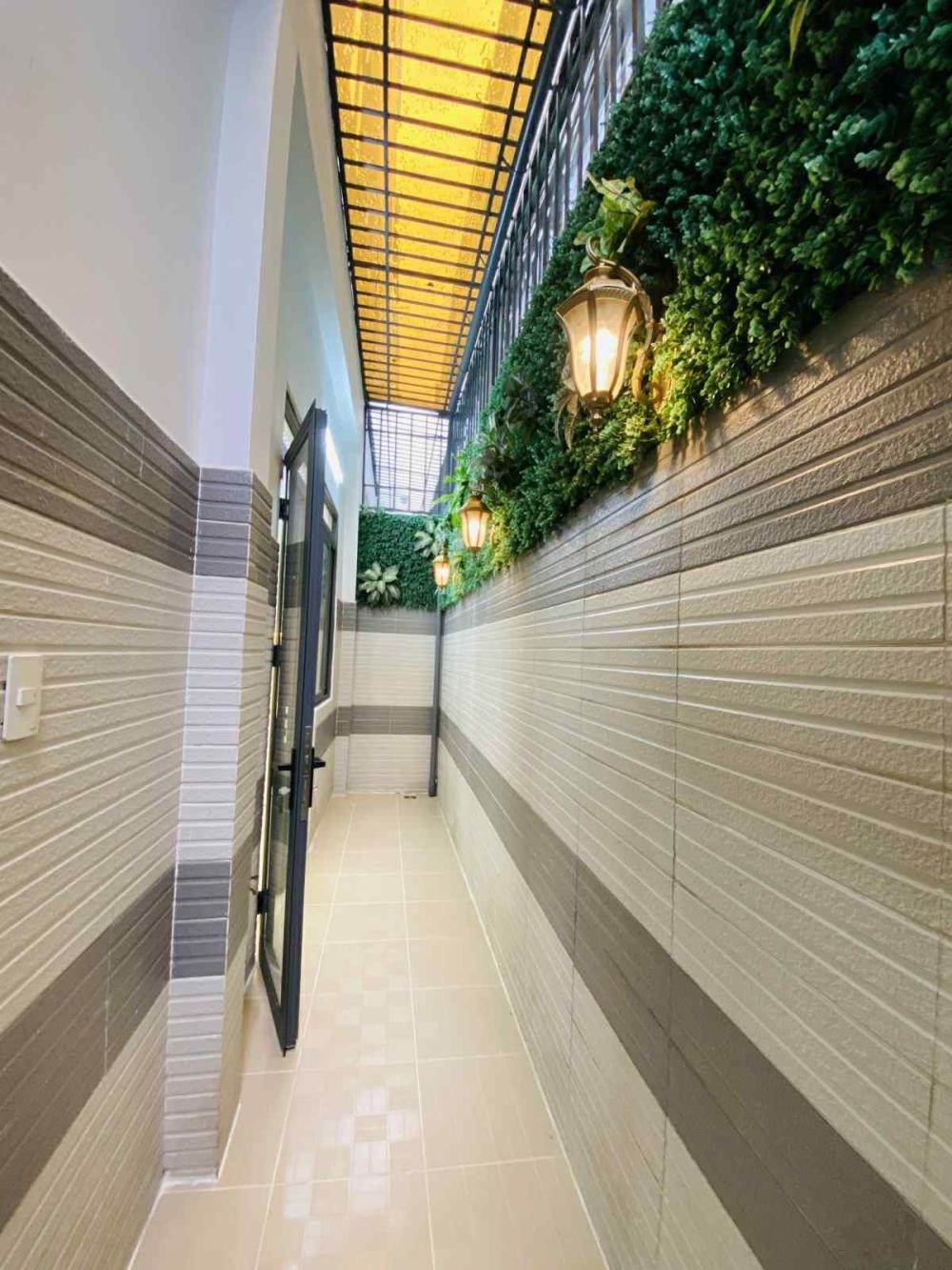 Biệt Thự Mini Kiến Trúc Châu Âu Đẳng Cấp - Ngủ Trong Xe Hơi Tại Quận 7