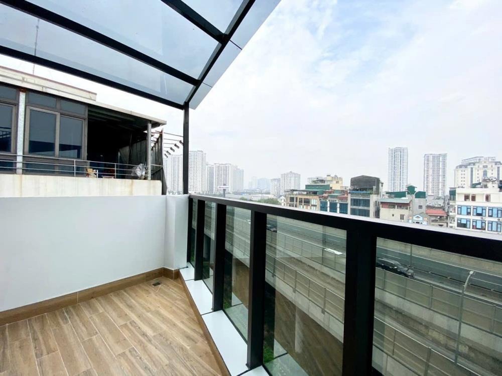 Bán tòa nhà 9 tầng mặt tiền Phạm Văn Đồng - 19.9 tỷ
