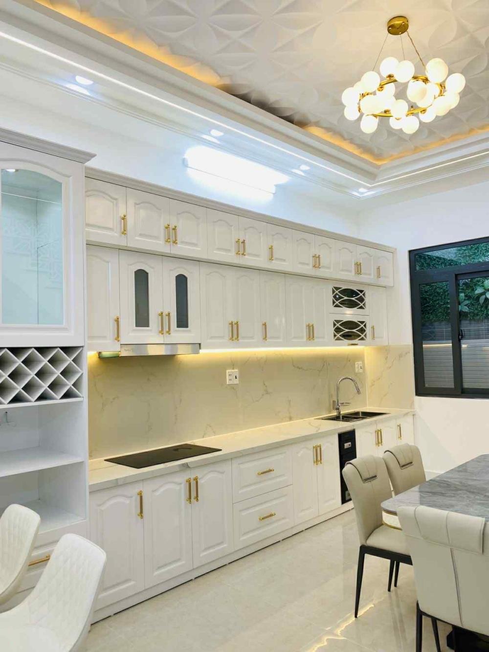 Biệt Thự Mini Kiến Trúc Châu Âu Đẳng Cấp - Ngủ Trong Xe Hơi Tại Quận 7