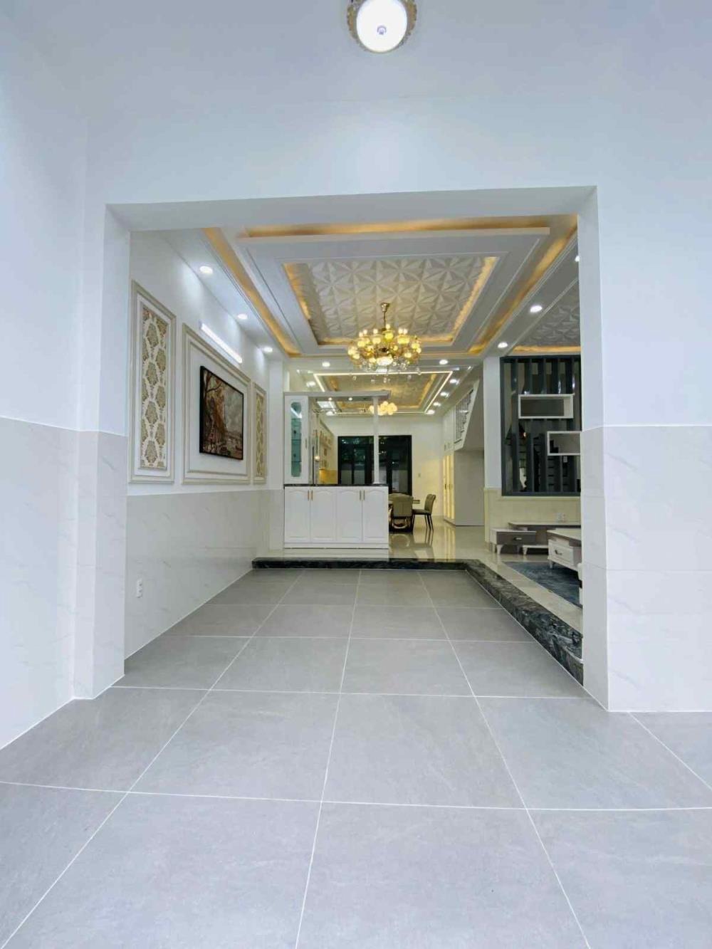 Biệt Thự Mini Kiến Trúc Châu Âu Đẳng Cấp - Ngủ Trong Xe Hơi Tại Quận 7