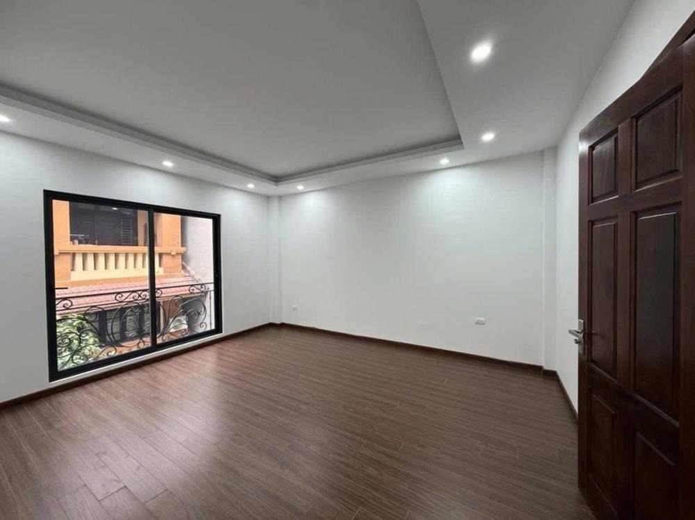 Nhà Hồ Tùng Mậu - Bắc Từ Liêm: 38m2, Mặt Tiền 5m, Giá 7.85 Tỷ - Lô Góc 2 Mặt Ngõ