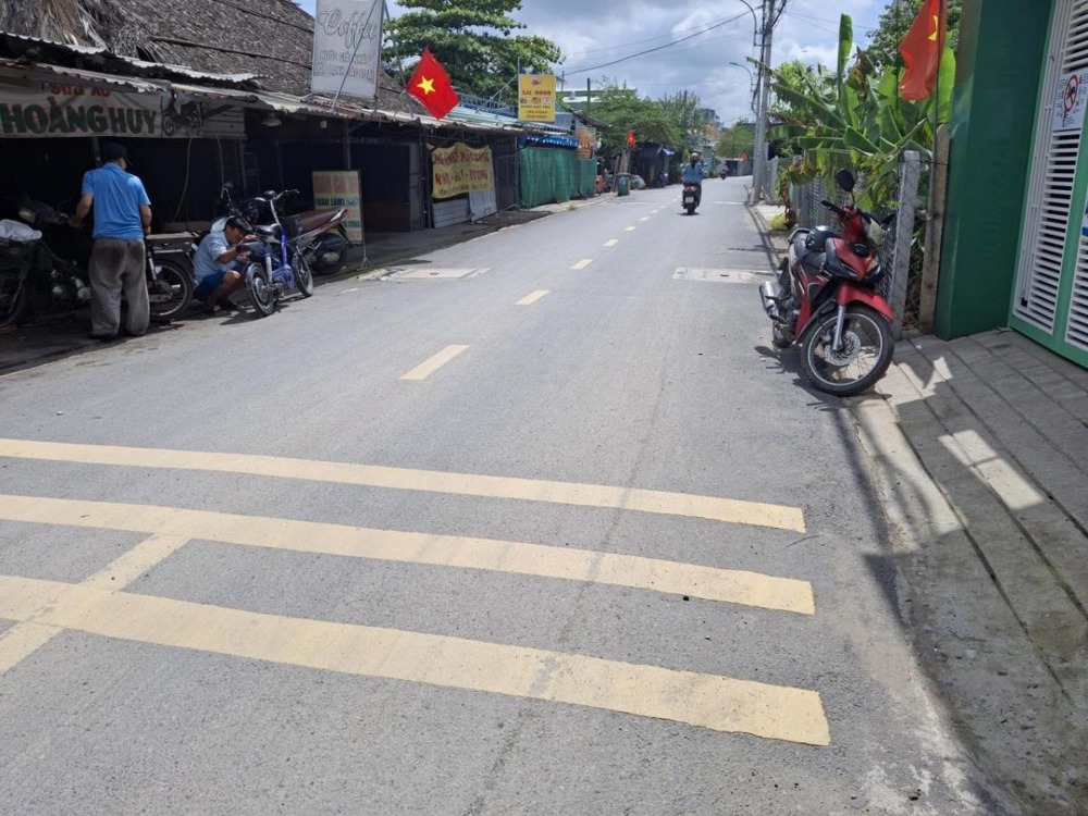 Nhà 2 Tầng Khu Phân Lô QL1A Quận 12: 56m2, Giá 3.x Tỷ