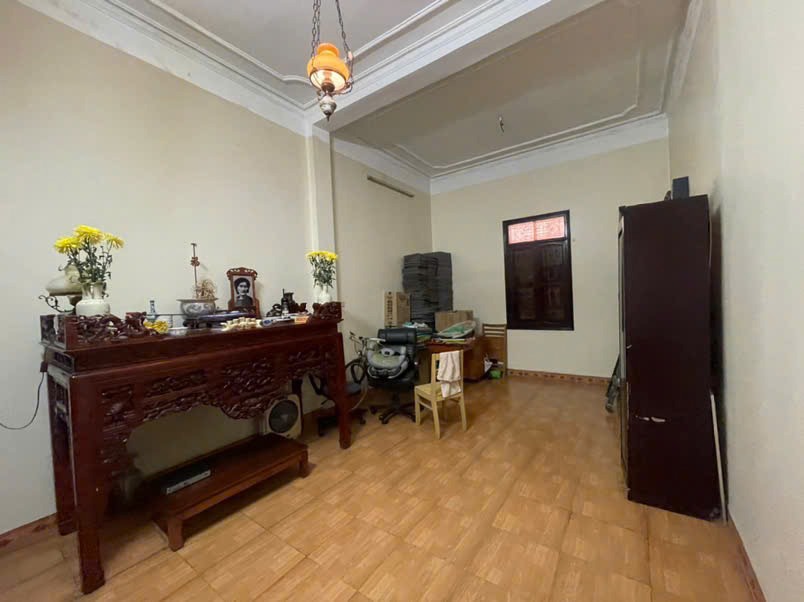 Bán nhà Ngô Gia Tự - Long Biên 95m², 4 tầng, MT 4m, 22.5 tỷ