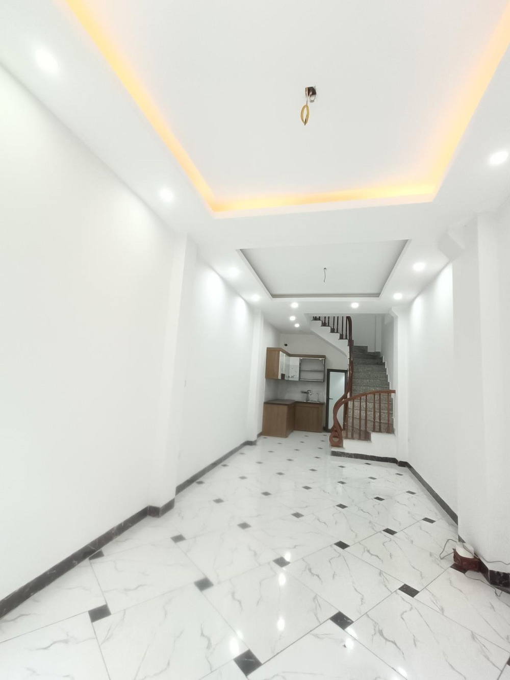 Nhà Đại Mỗ - Mặt Ngõ Oto Đỗ - 4 Tầng Lô Góc - Giá Tốt