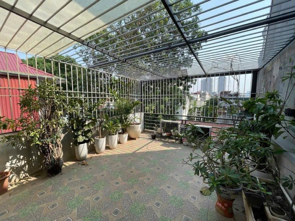 Bán nhà phố Nguyễn Chí Thanh, Đống Đa: 50m2, 5 Tầng, Mặt Tiền 4.1m, Giá 17 tỷ