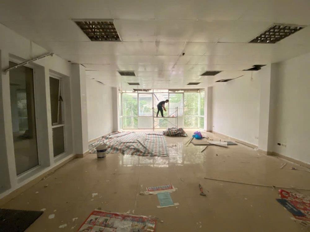 Cho Thuê Nhà Tây Hồ 70m2, 6 Tầng, Thông Sàn, Thang Máy, Ô Tô Đỗ Cửa