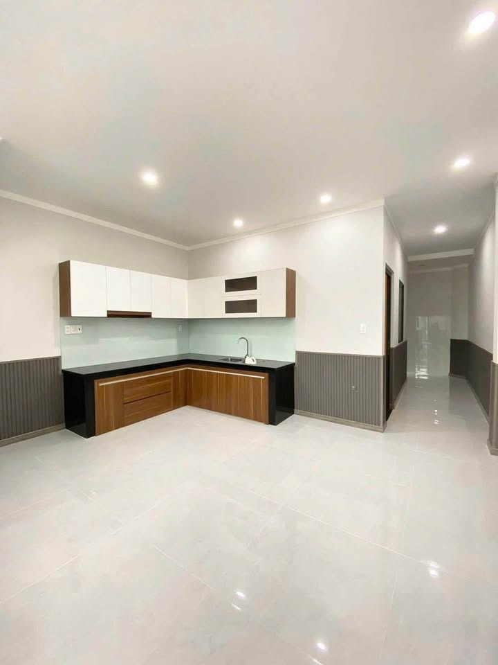 Chính chủ cần bán gấp nhà Bình Chánh 81m2, SHR, Giá 1.2 tỷ - Huỳnh Văn Trí