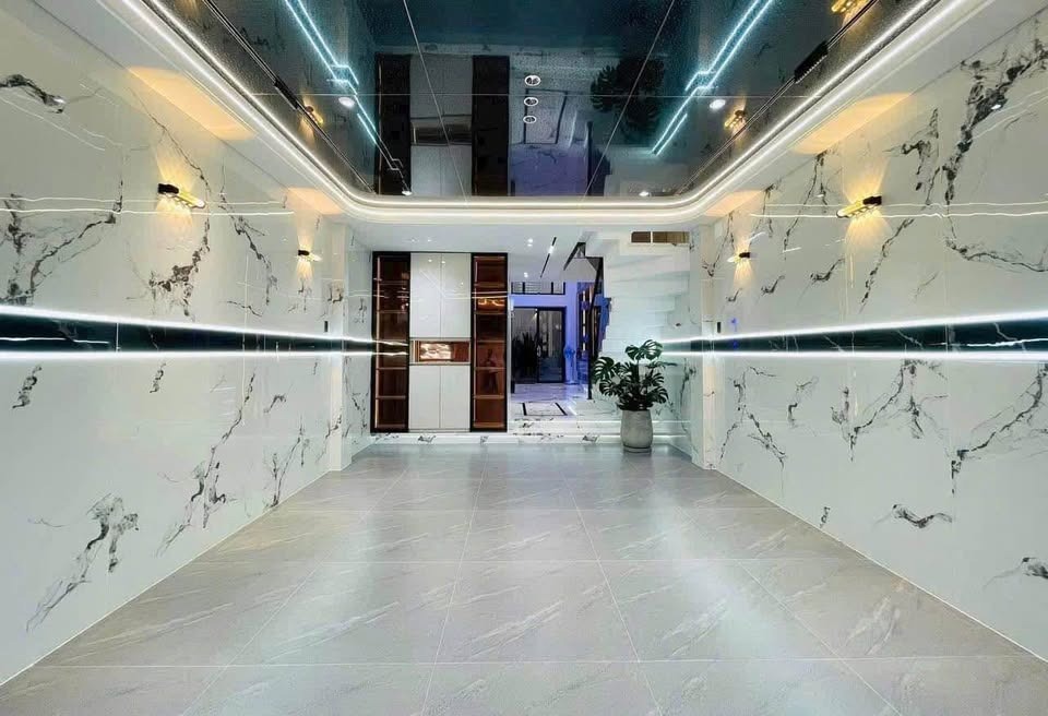 Bán Nhà Hóc Môn 1 Trệt 3 Lầu - SHR, 90m2 - Giá Tốt