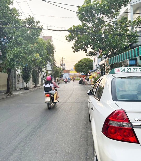 Nhà 4 Tầng Tân Phú - Hẻm Xe Tải, Giá Tốt - 10.x Tỷ