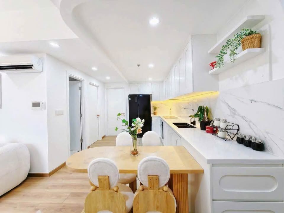 Căn Hộ 2PN Trần Bình Trọng - View Tầng Cao, Nội Thất Cao Cấp, Vay Ngân Hàng Lãi Thấp